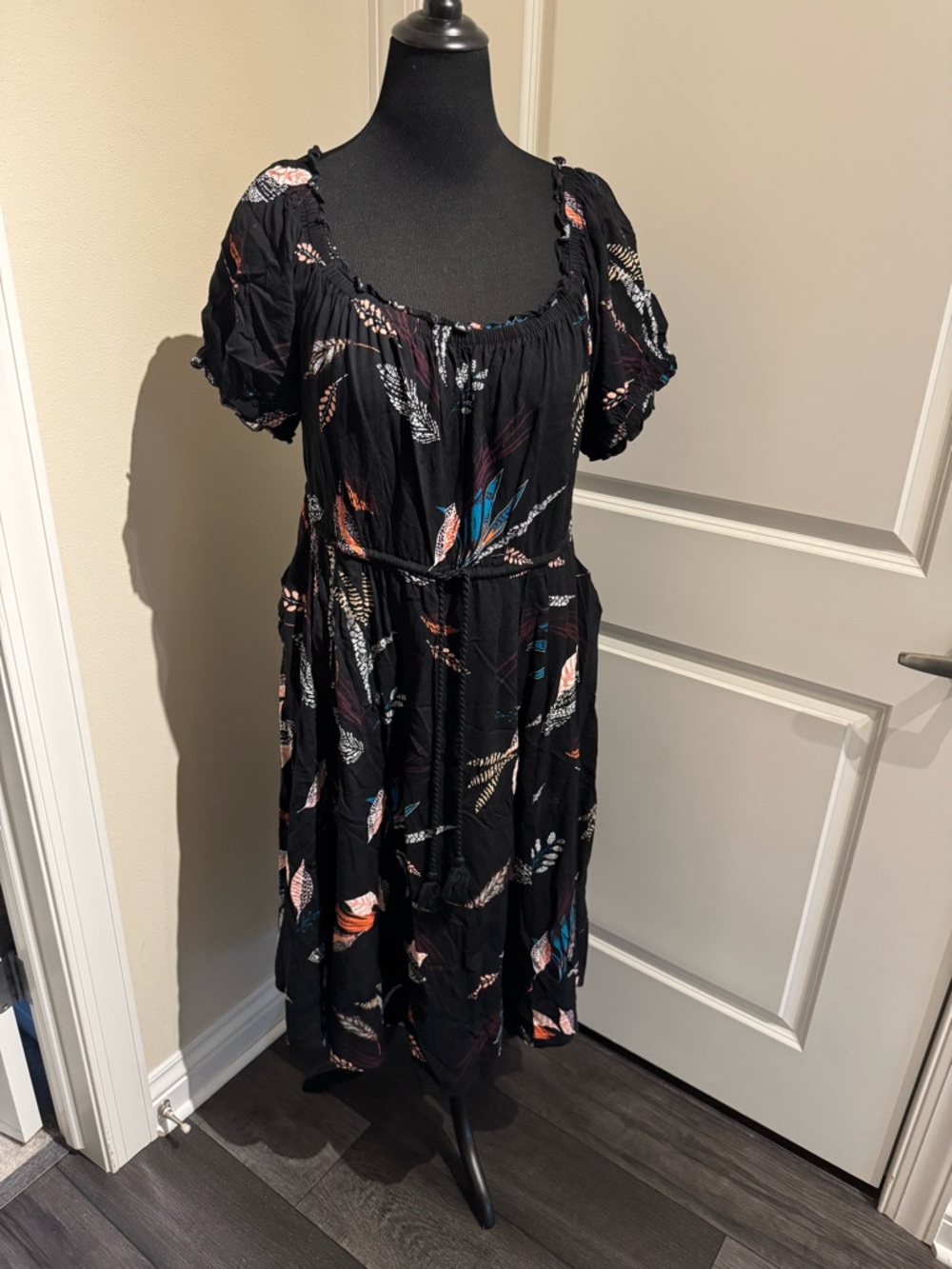 Torrid Black & Multi Leaf Challis Peasant Midi Dress